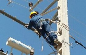 توانیر: تلاش برای رفع آسیب شبکه برق در استان های جنوبی ادامه دارد