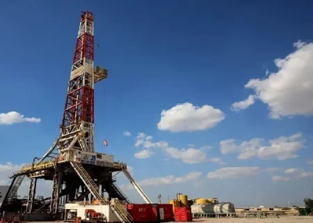 مذاکرات فنی و قراردادی طرح توسعه میدان نفتی یادمان آغاز شد