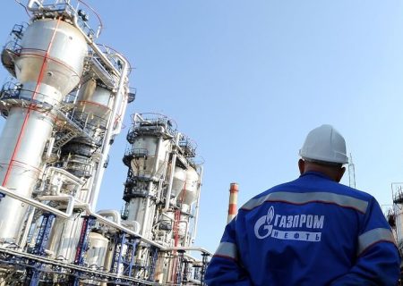 امکان مشارکت گازپروم در پروژه‌های صنعت نفت ایران بررسی شد