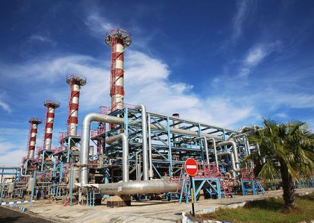 آغاز تعمیرات اساسی واحد بنزین‌سازی پالایشگاه لاوان