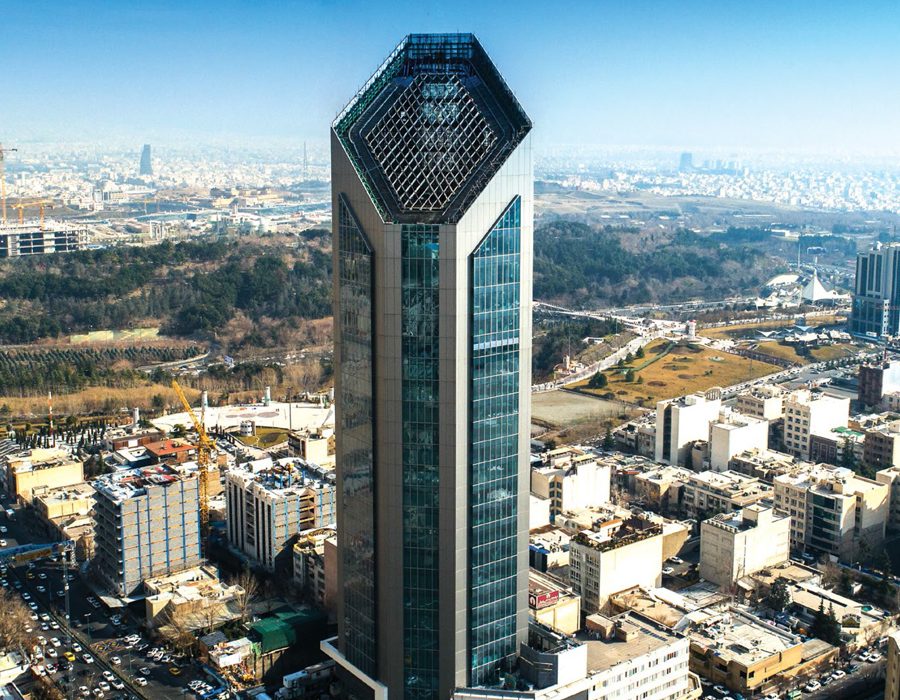 معمای هلدینگ وان زنجانی و ساختمان بلند بانک آینده جهان کودک