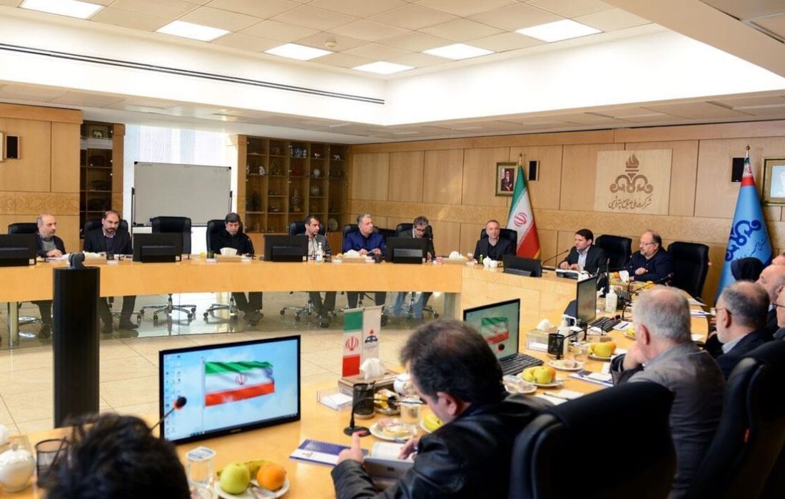 سبد خوراک صنعت پتروشیمی باید متنوع شود