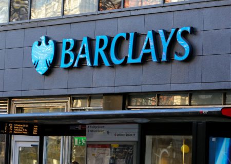 بارکلیز پیش‌بینی قیمت نفت در سال ۲۰۲۵ را کاهش داد