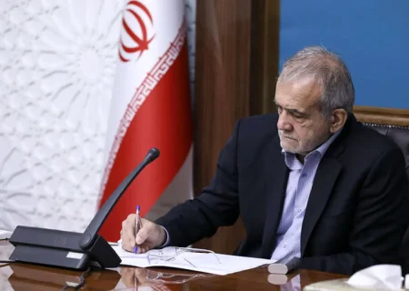 پیوستن رئیس جمهور به پویش ملی نه به تصادف