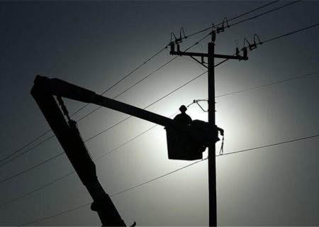 امسال امکان تامین یک‌سوم تقاضای برق را نخواهیم داشت