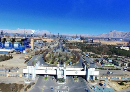 ذوب آهن اصفهان؛ فرصتی برای تحقق شعار سال