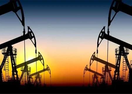 روند کاهشی قیمت نفت معکوس شد