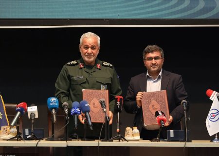 امضای تفاهم‌نامه همکاری بین پژوهشگاه صنعت نفت و قرارگاه خاتم‌الانبیا