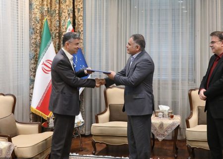 اعطای حکم ریاست دانشگاه صنعت نفت