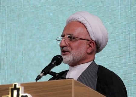 تجليل مشاور وزیر اقتصاد از بانک کشاورزی به‌عنوان دستگاه برتر در ترویج فرهنگ ایثار و شهادت در بزرگداشت حماسه خرمشهر