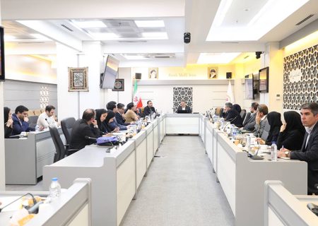 سند چشم‌انداز راهبردهای کلان پنج‌ساله بانک ملی ایران بررسی شد