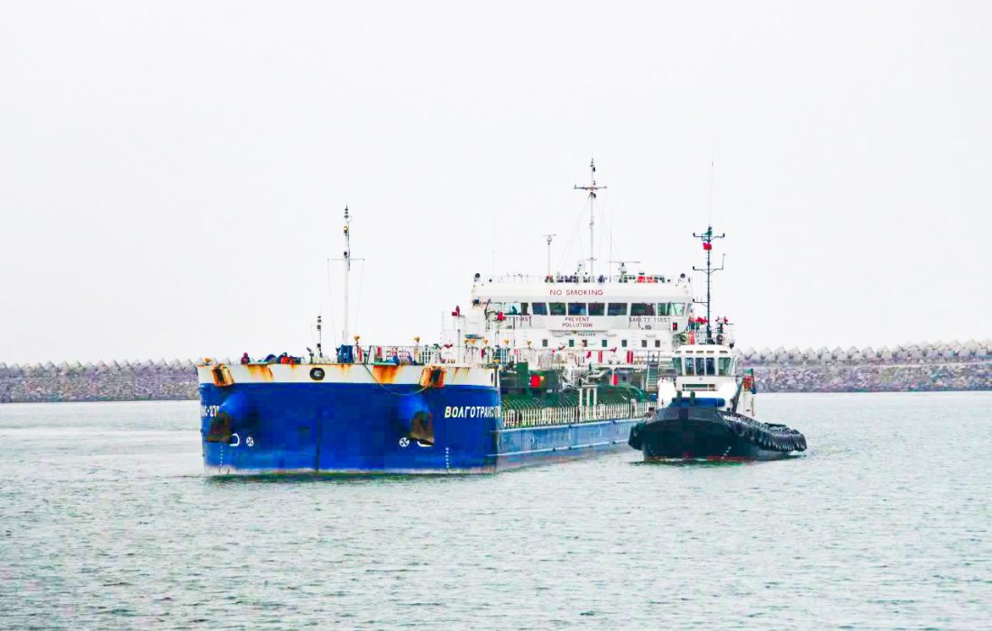 باهدف تأمین نیاز کشور و بازار داخل تأمین روغن خام خوراكی كارخانجات تولید روغن از مجتمع بندری كاسپین