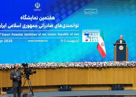 در هفتمین نمایشگاه ایران اکسپو: عرضه فرصت‌های سرمایه‌گذاری و ظرفیت‌های ترانزیتی منطقه آزاد انزلی