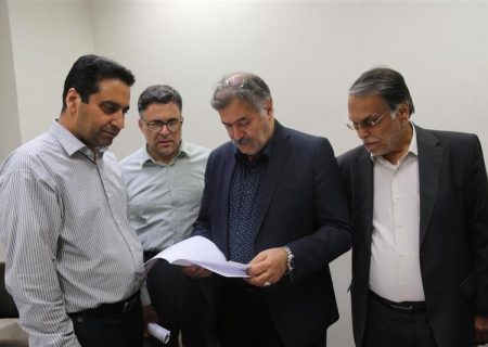 آزمون تعیین سطح علمی كاركنان ذوب‌آهن اصفهان برگزار شد