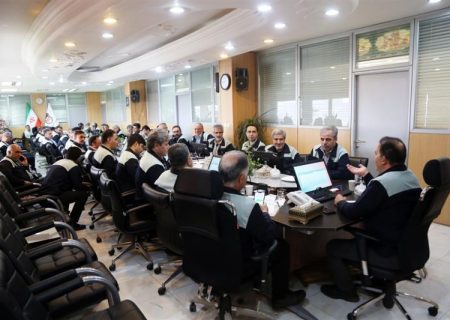 برگزاری جلسه بازنگری سیستم‌ های مدیریت زیست‌ محیطی ، ایمنی و بهداشت شغلی در ذوب آهن اصفهان