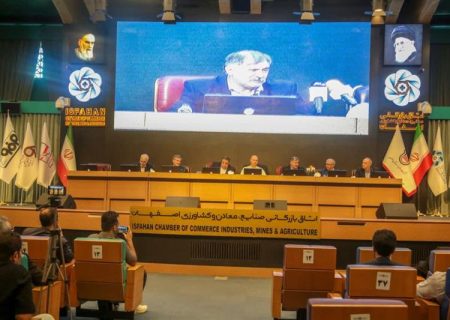 تاكید مدیر عامل ذوب آهن بر ضرورت سرمایه گذاری مشترك واحدهای فولادی و معدنی برای پایداری صنعت