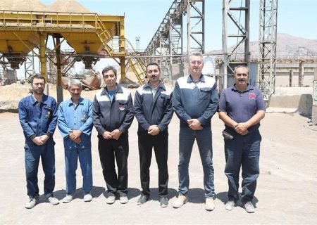 حمل ریلی سرباره ذوب‌آهن اصفهان برای اولین بار به مقصد كارخانه سیمان شاهرود آغاز شد