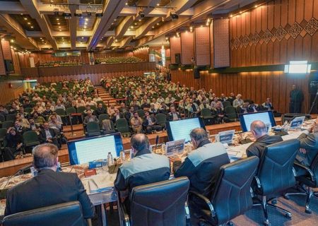 مجمع عمومی عادی سالانه ذوب آهن اصفهان برگزار شد