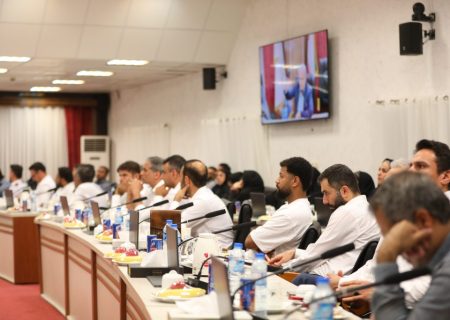 اعزام کارکنان و خانواده‌های کارکنان صنعت پتروشیمی منطقه پارس به سرزمین وحی