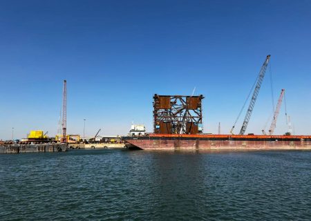 عملیات ساخت و بارگیری جکت پروژه توسعه ميدان گازي «فرزاد ب» تا ۲۵ دیماه به پایان می‌رسد